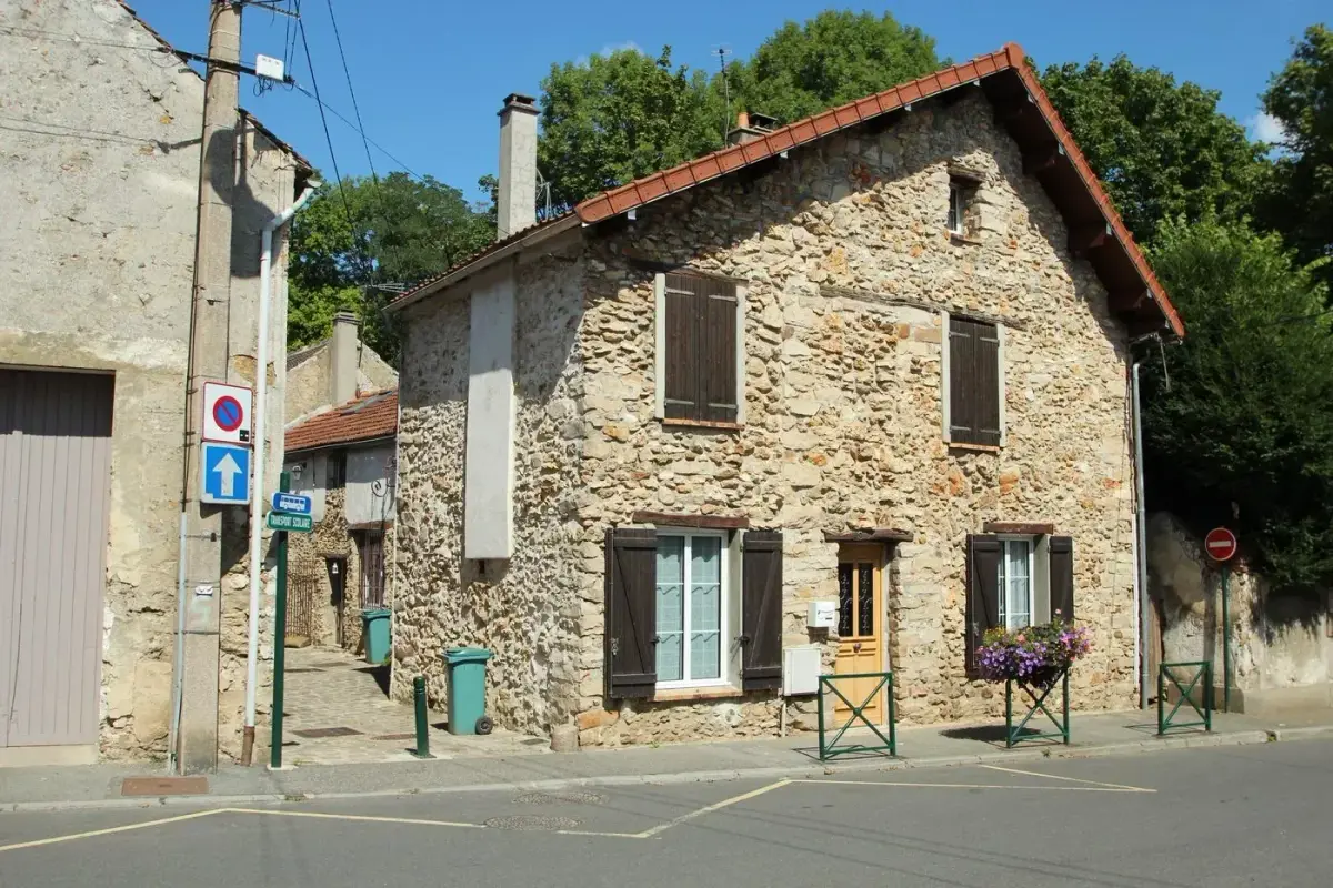 Ravalement de façade en pierre dans le Gard Ravalement de façade en pierre dans le Gard